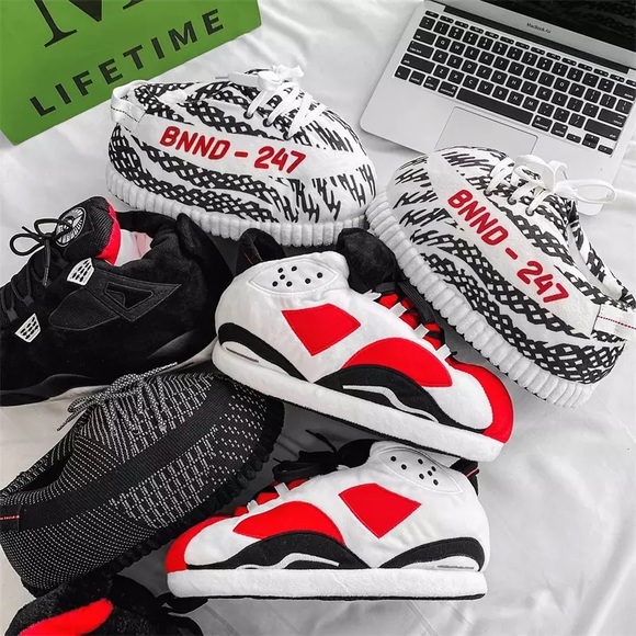 Shoes - Picture 3 of 4